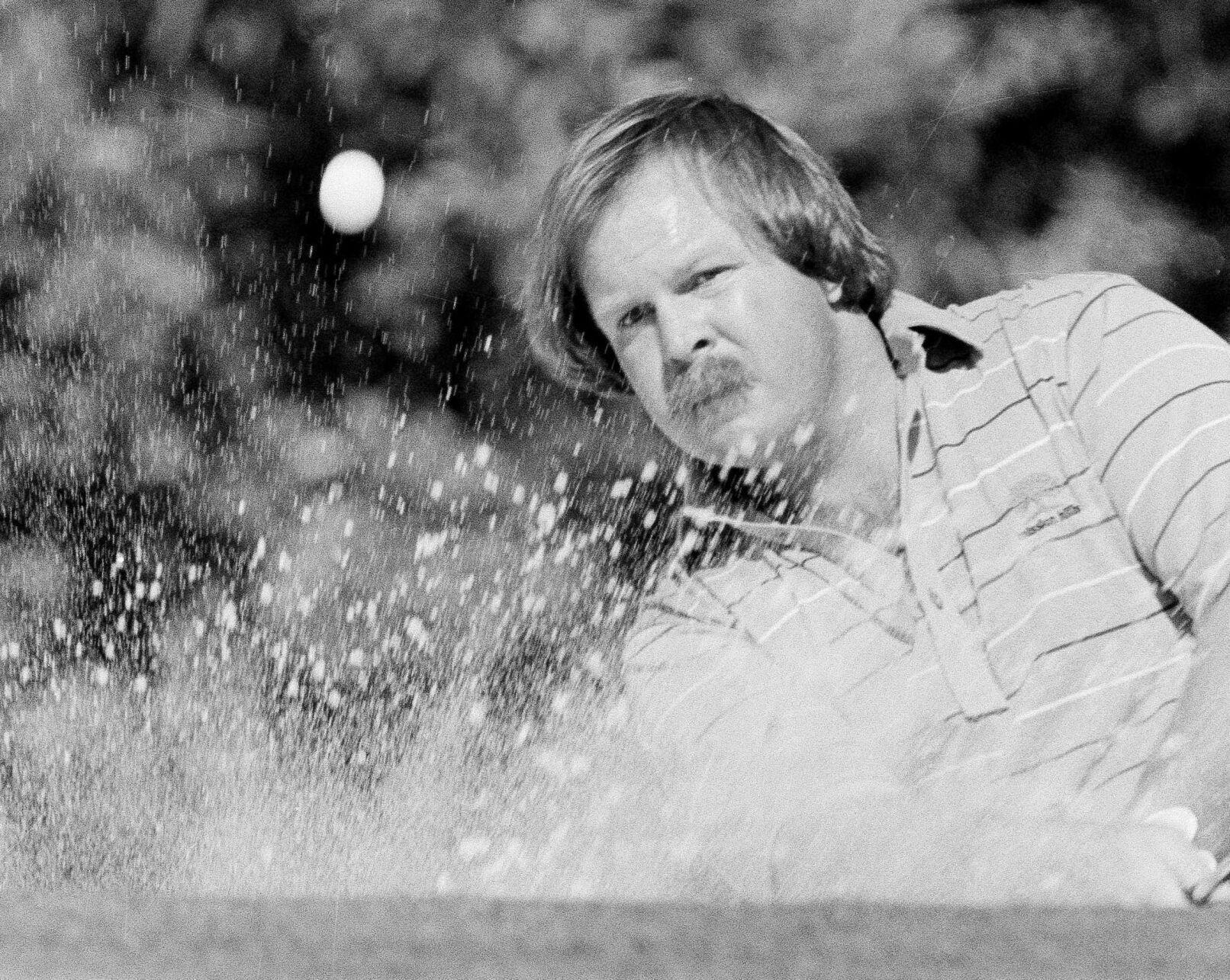 1982: Craig Stadler wins Masters after sudden-death playoff